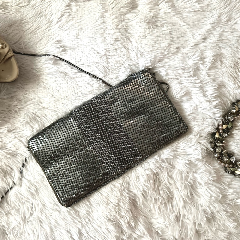 NWOT BCBG Max Azria Silver Sequin Shimmer Clutch Purse w/Shoulder Strap